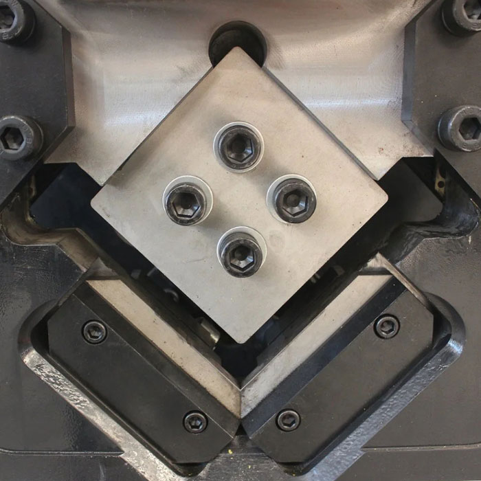 High Efficiency CNC Angle Line Machine